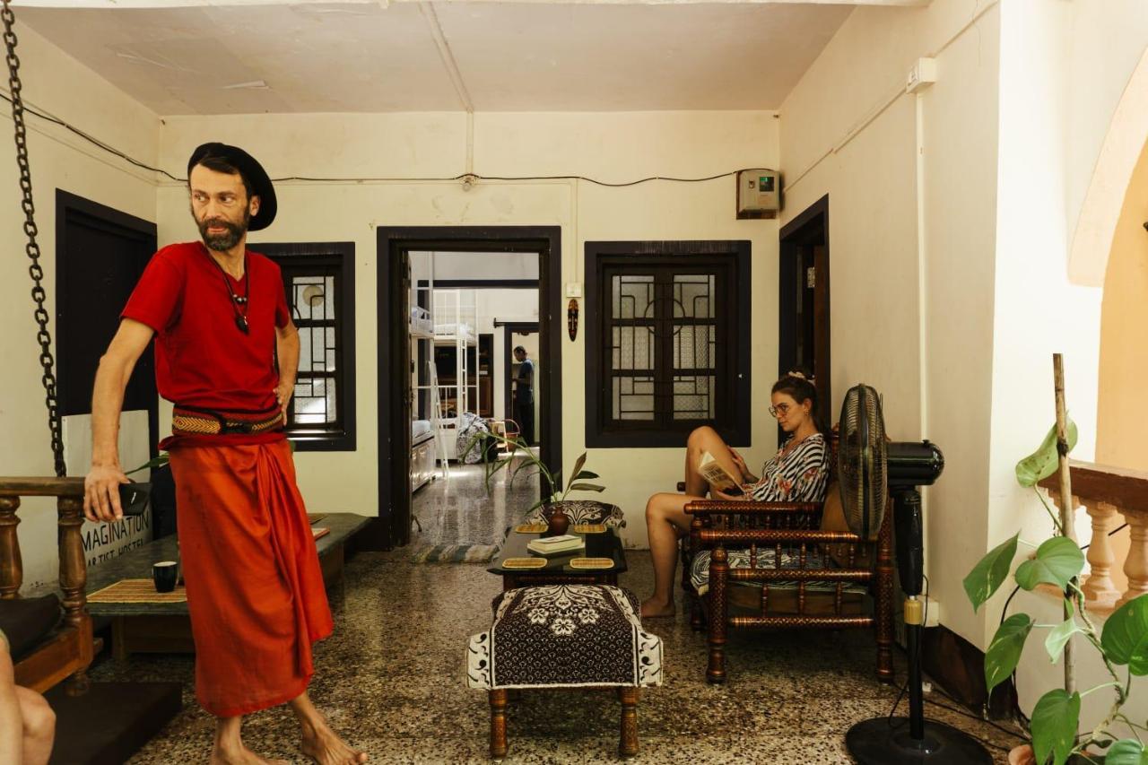 Hostel Imagination-artist Arambol