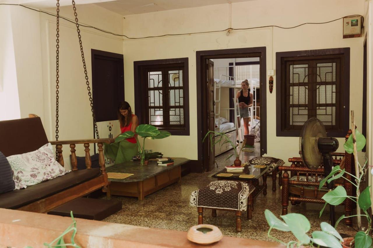Hostel Imagination-artist Arambol